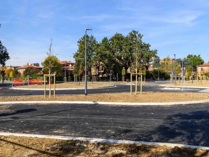 Tram, a Borgo Panigale aperto parcheggio da 334 posti e 100 nuovi alberi