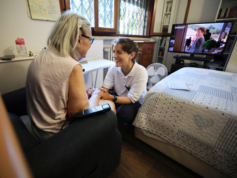 Geriatra a domicilio: un nuovo modello per curare gli anziani a casa